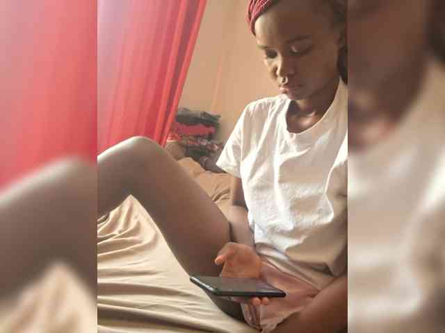 Littlesecret-1 webcam