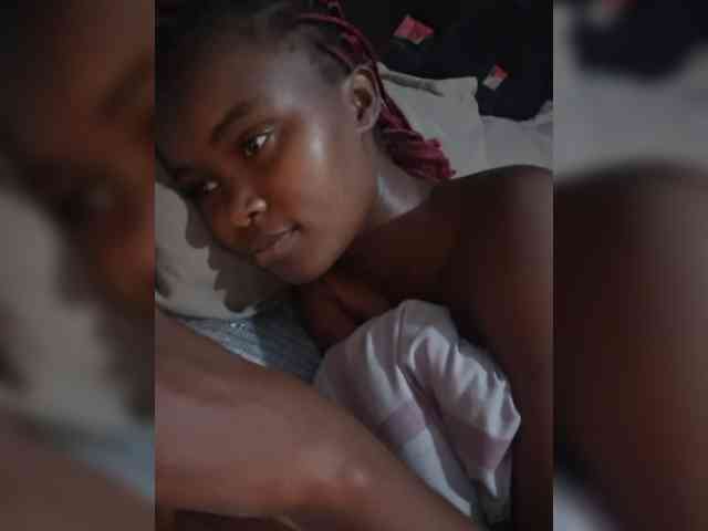 Littlesecret-1 webcam