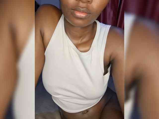 Littlesecret-1 webcam