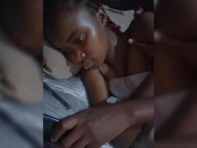 Littlesecret-1 webcam