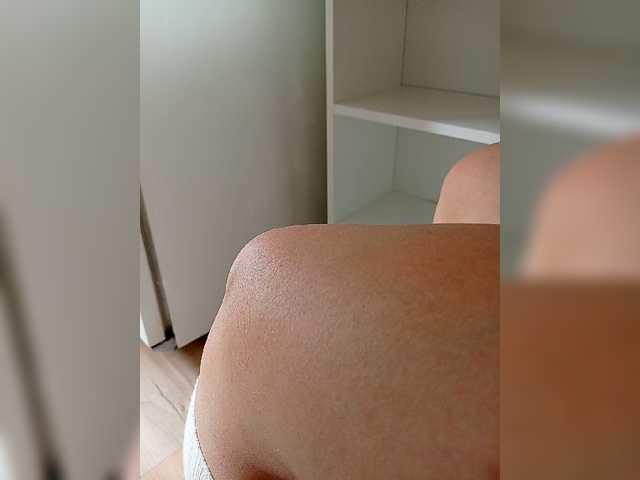 YajeVika4's BongaCams show and profile