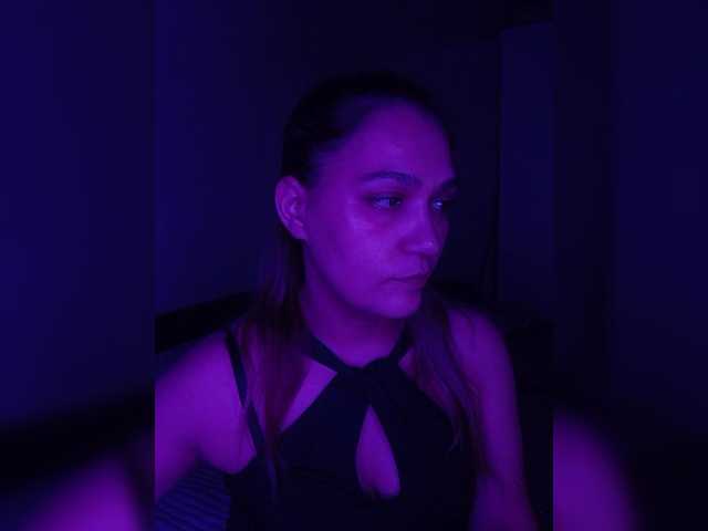 YajeVika4 live cam on BongaCams