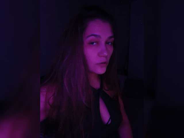 YajeVika4, en directo ahora en BongaCams