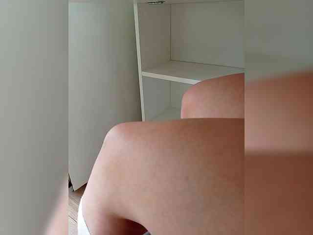 DevitivostayLisa webcam