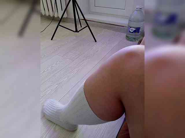 DevitivostayLisa webcam