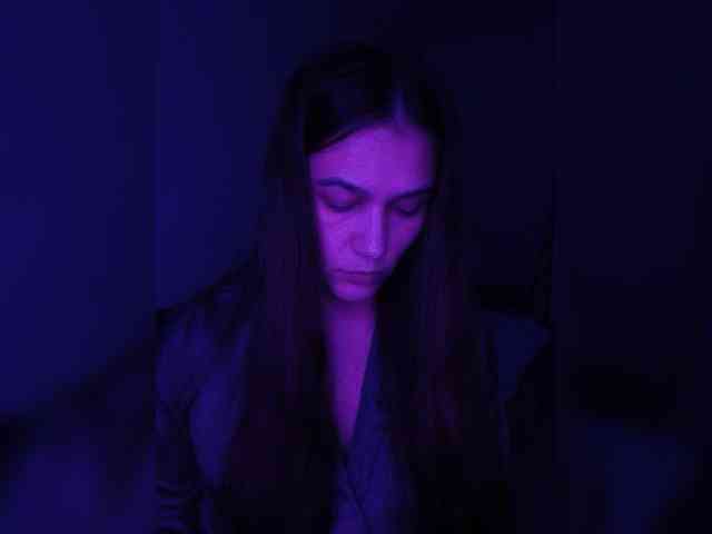 DevitivostayLisa webcam