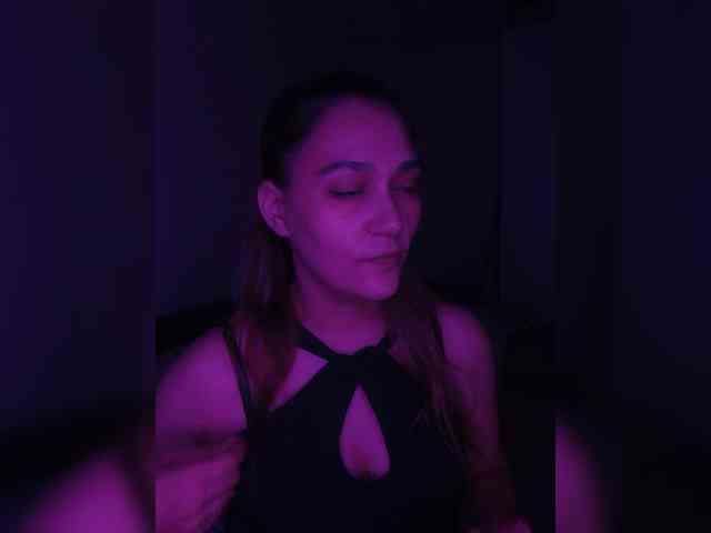 DevitivostayLisa webcam