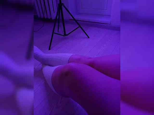 DevitivostayLisa webcam