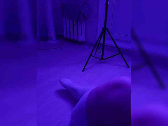 DevitivostayLisa webcam