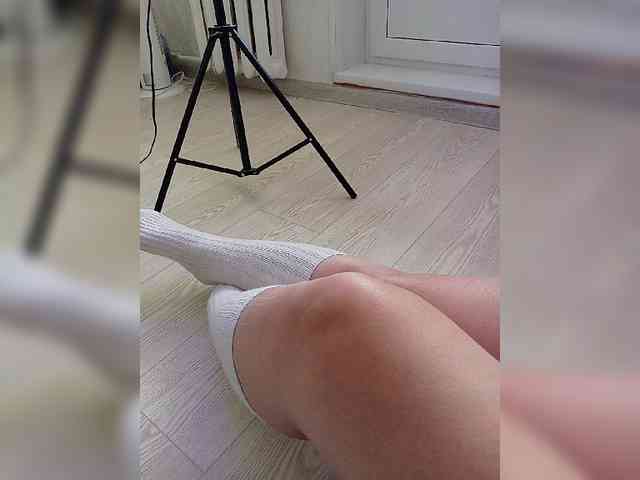 DevitivostayLisa webcam