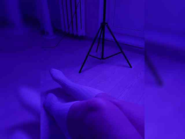 DevitivostayLisa webcam