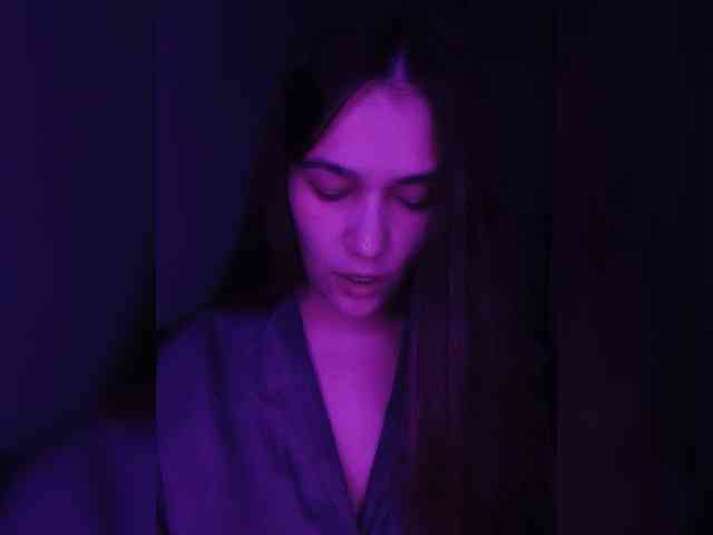 DevitivostayLisa webcam