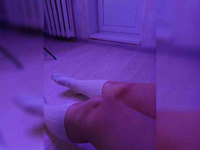 DevitivostayLisa webcam