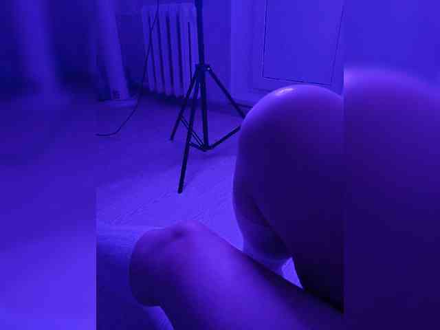 DevitivostayLisa webcam