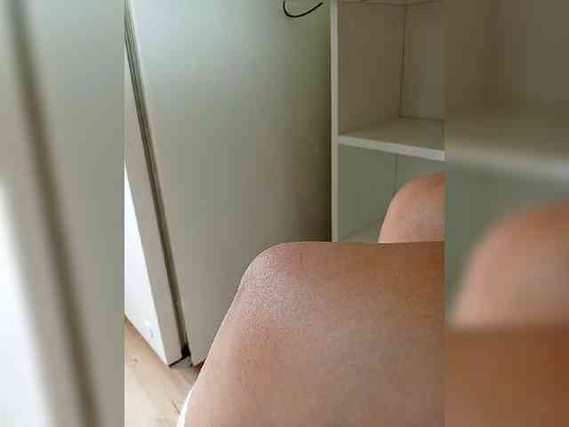 DevitivostayLisa webcam