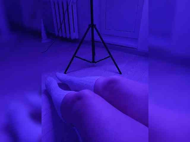 DevitivostayLisa webcam