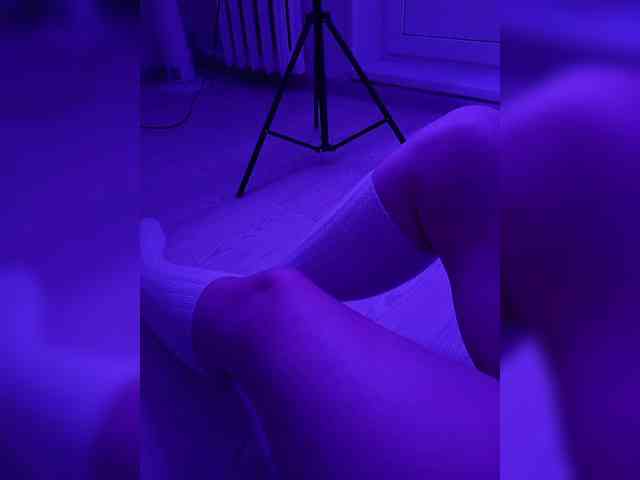 DevitivostayLisa webcam