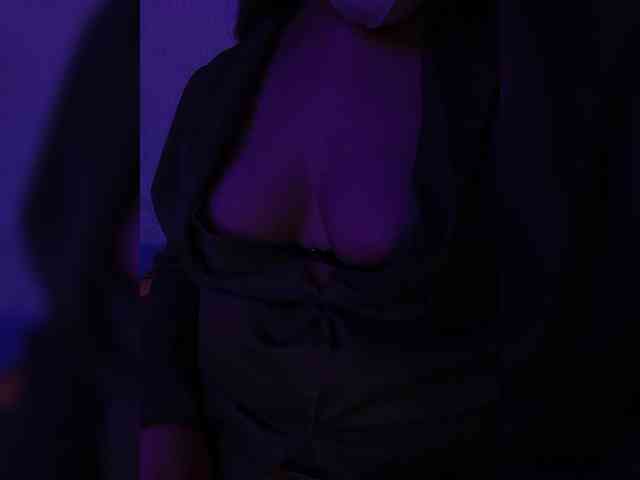 DevitivostayLisa webcam