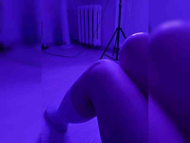 DevitivostayLisa webcam