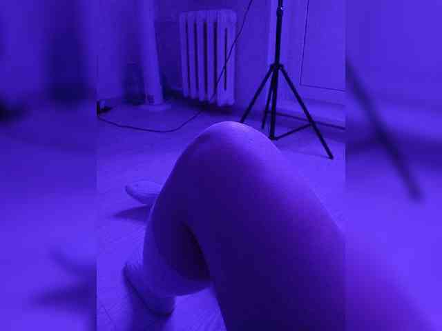 DevitivostayLisa webcam