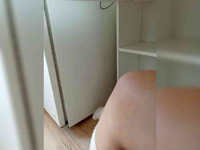 DevitivostayLisa webcam