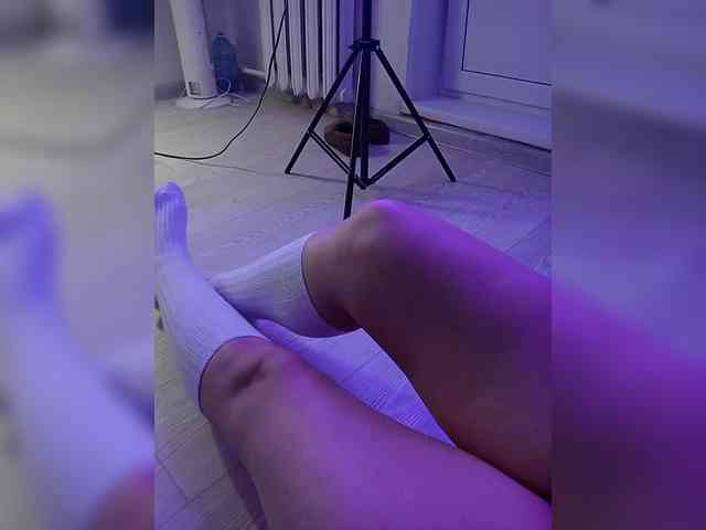 DevitivostayLisa webcam