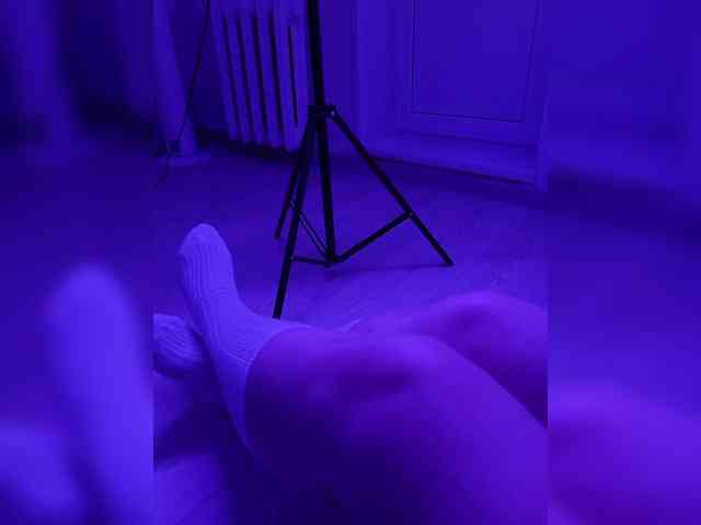 DevitivostayLisa webcam