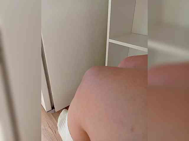 DevitivostayLisa webcam