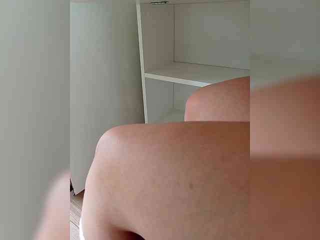 DevitivostayLisa webcam