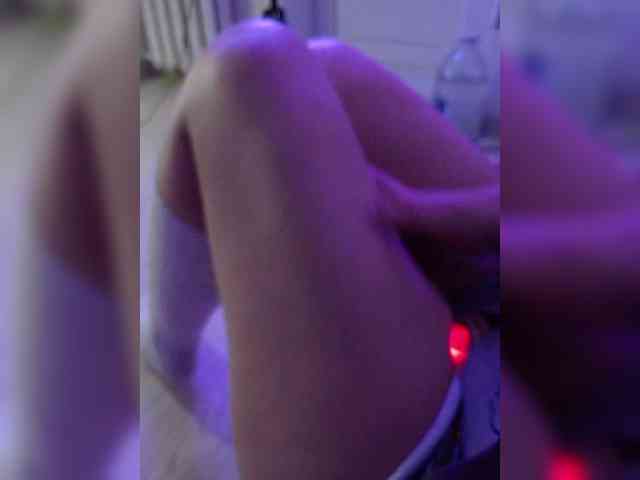 DevitivostayLisa webcam