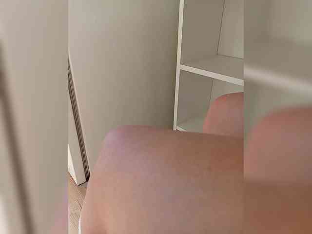 DevitivostayLisa webcam