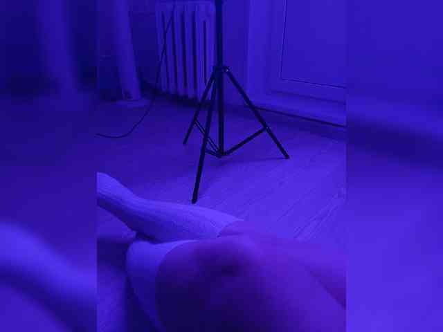 DevitivostayLisa webcam