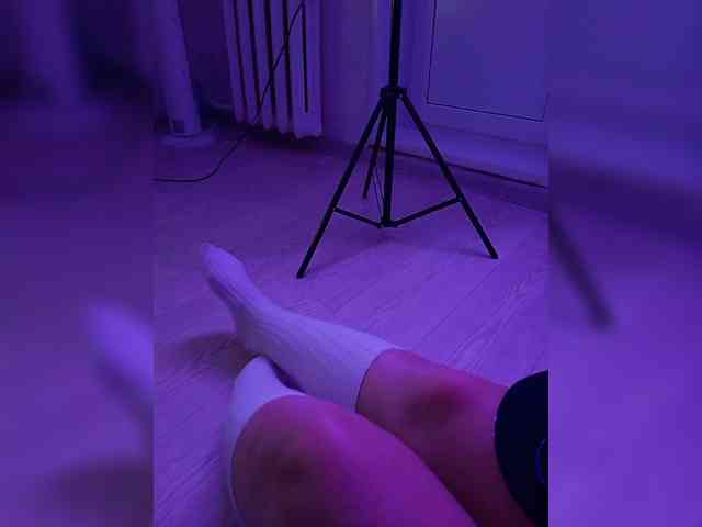 DevitivostayLisa webcam