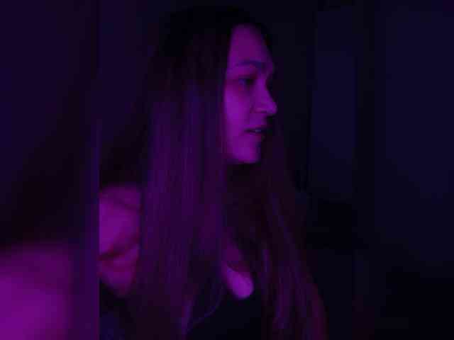 DevitivostayLisa webcam