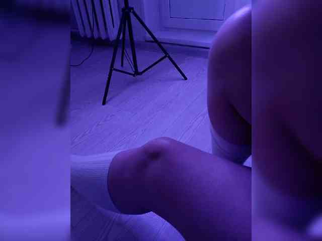 DevitivostayLisa webcam