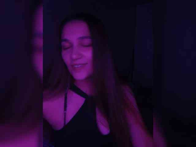 DevitivostayLisa webcam