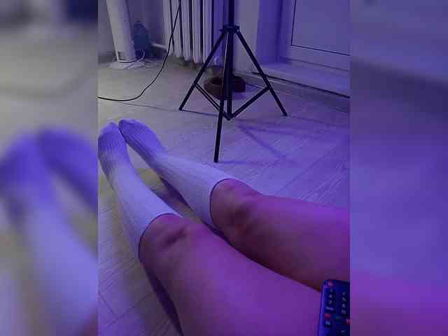 DevitivostayLisa webcam