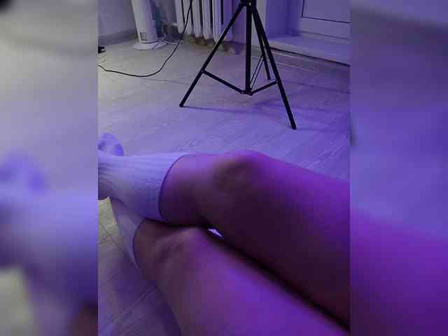 DevitivostayLisa webcam