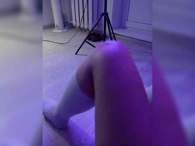 DevitivostayLisa webcam