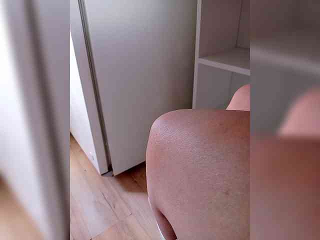 DevitivostayLisa webcam