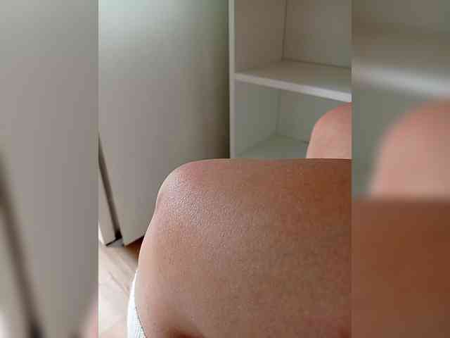 DevitivostayLisa webcam