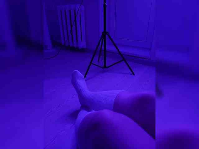 DevitivostayLisa webcam