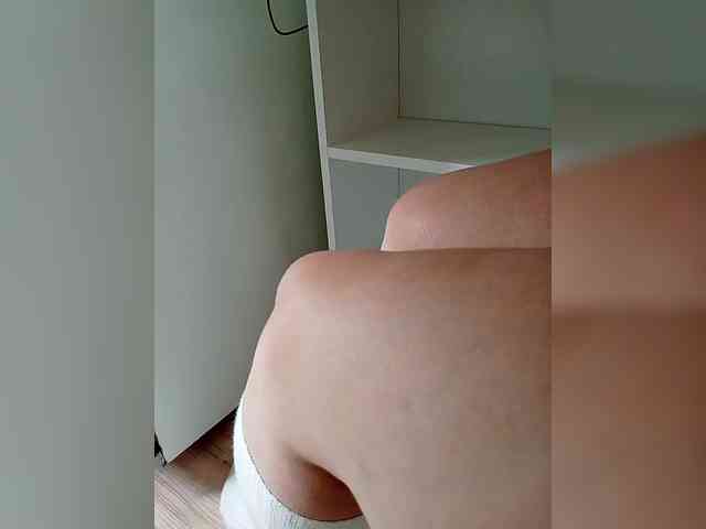 DevitivostayLisa webcam