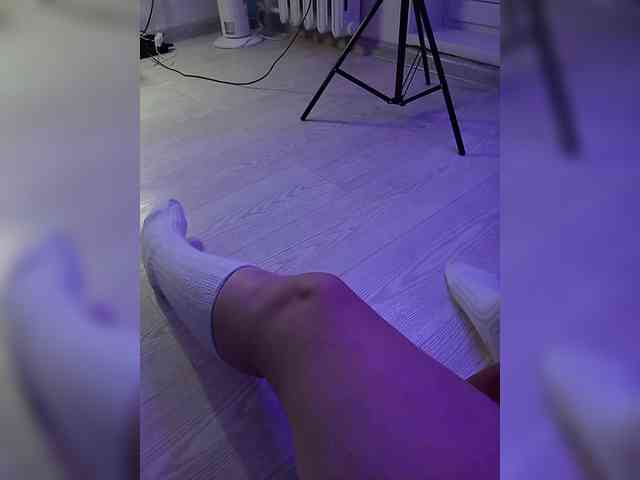 DevitivostayLisa webcam