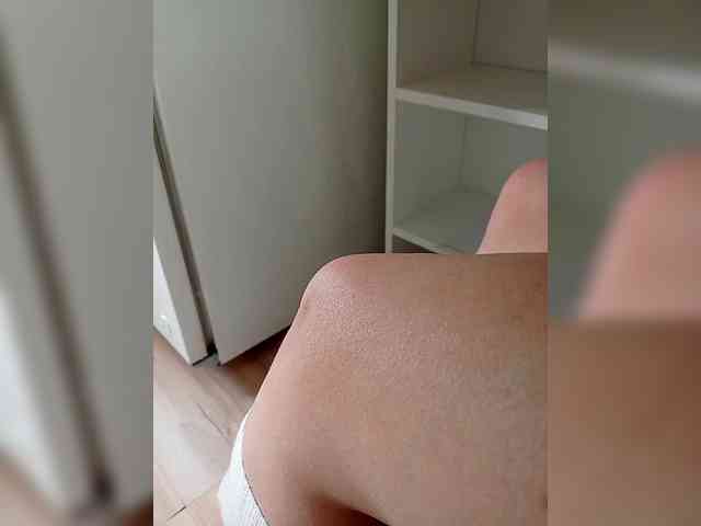 DevitivostayLisa webcam