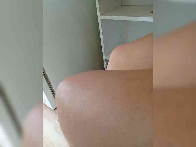 DevitivostayLisa webcam