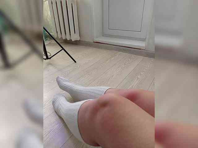 DevitivostayLisa webcam