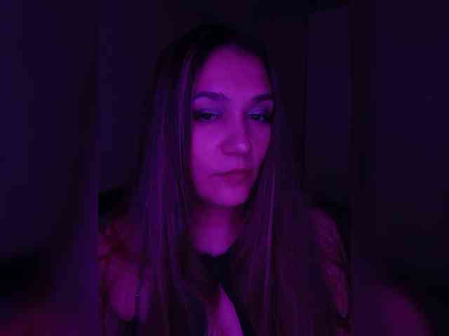 DevitivostayLisa webcam