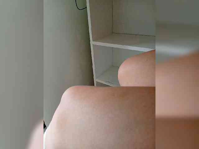 DevitivostayLisa webcam