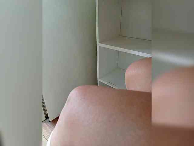 DevitivostayLisa webcam